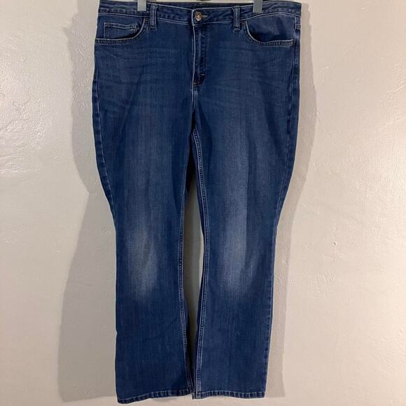 Lee‎ Regular Fit Bootcut Medium Wash Denim Jeans - Picture 1 of 7